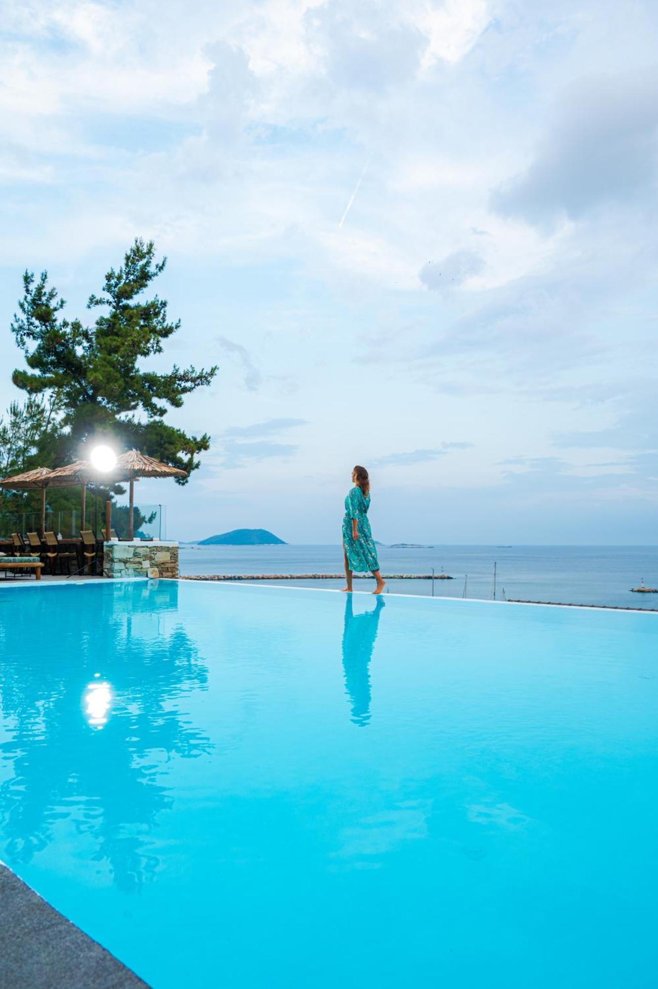 Natura Luxury Boutique Hotel Skopelos Loutraki  Exterior photo